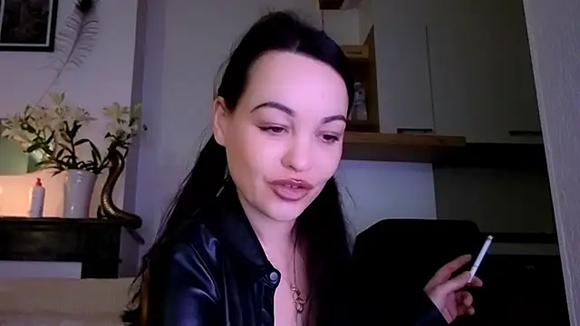 Lilie romeo online show from 12.17.24