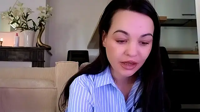 Lilie romeo online show from 12.18.24