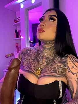 CloeeBeckam online show from 11.28.25