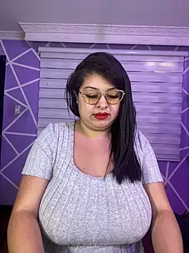 MiiaaJoness online show from 03.20.26