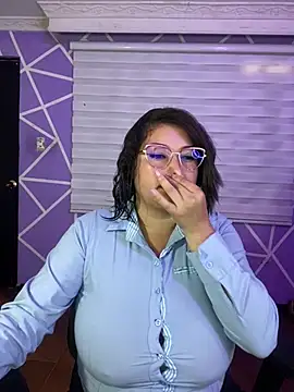 Snapshot of MiiaaJoness chatting on 07.30.26 MiiaaJoness online show from 07.30.26