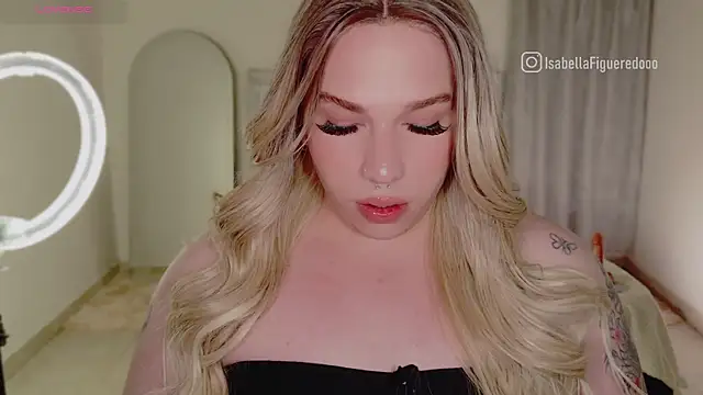 Snapshot of IsabellaFigueredo__ chatting on 01.21.25 IsabellaFigueredo   online show from 01.21.25