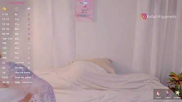 Snapshot of IsabellaFigueredo__ chatting on 02.14.25 IsabellaFigueredo   online show from 02.14.25