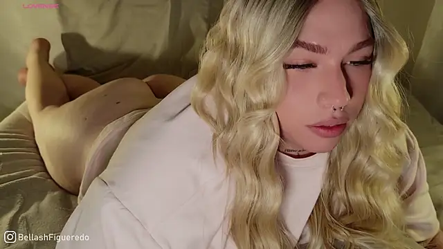 Snapshot of IsabellaFigueredo__ chatting on 09.13.25 IsabellaFigueredo   online show from 09.13.25