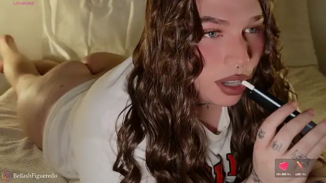 Snapshot of IsabellaFigueredo__ chatting on 09.30.25 IsabellaFigueredo   online show from 09.30.25