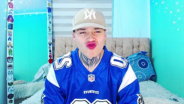 Snapshot of _justinmoon2 chatting on 01.14.26 justinmoon2 online show from 01.14.26