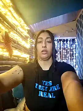 Snapshot of Hotasiansensation chatting on 12.19.24 Hotasiansensation online show from 12.19.24