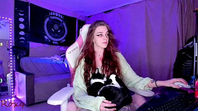 Snapshot of wet_dream_ chatting on 12.27.24 wet dream online show from 12.27.24
