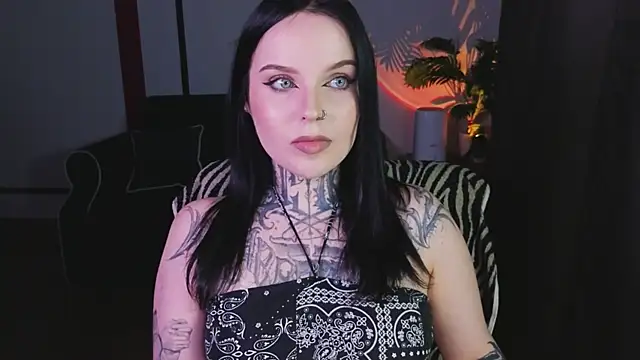 Snapshot of ATOMIC-KETCHUP chatting on 01.06.26 ATOMIC-KETCHUP online show from 01.06.26