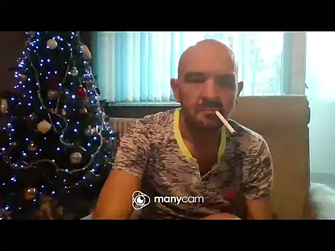 Snapshot of skorpibg65 chatting on 12.21.25 skorpibg65 online show from 12.21.25