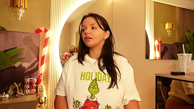 Snapshot of CelesteBailey chatting on 12.02.25 CelesteBailey online show from 12.02.25