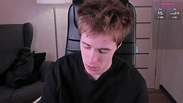 Snapshot of _tokyo_ghoul chatting on 12.13.24 tokyo ghoul online show from 12.13.24