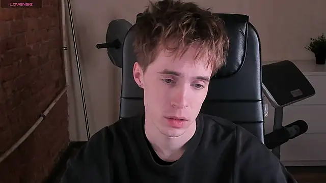 Snapshot of _tokyo_ghoul chatting on 12.27.24 tokyo ghoul online show from 12.27.24