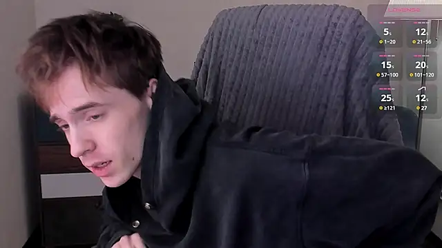 Snapshot of _tokyo_ghoul chatting on 01.10.25 tokyo ghoul online show from 01.10.25