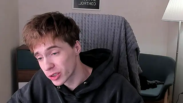 Snapshot of _tokyo_ghoul chatting on 01.10.25 tokyo ghoul online show from 01.10.25