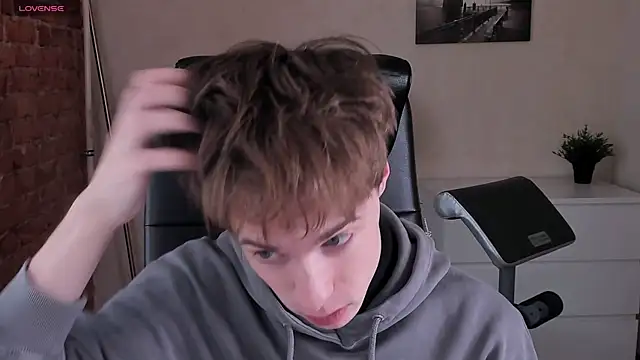 Snapshot of _tokyo_ghoul chatting on 01.17.25 tokyo ghoul online show from 01.17.25