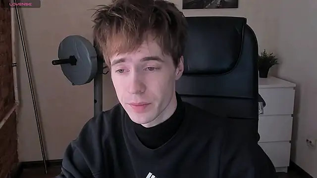 Snapshot of _tokyo_ghoul chatting on 02.01.25 tokyo ghoul online show from 02.01.25