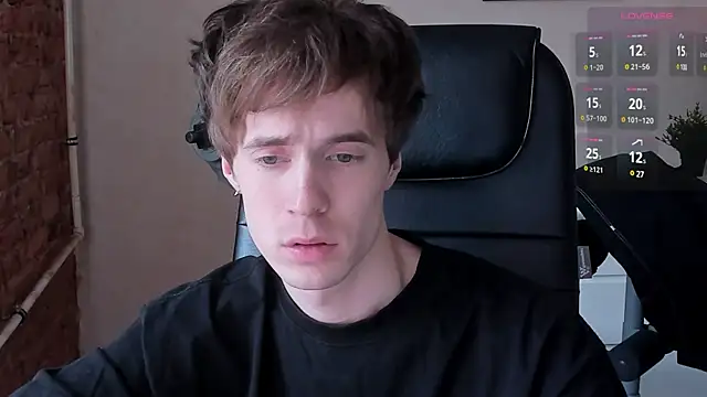 Snapshot of _tokyo_ghoul chatting on 02.28.25 tokyo ghoul online show from 02.28.25