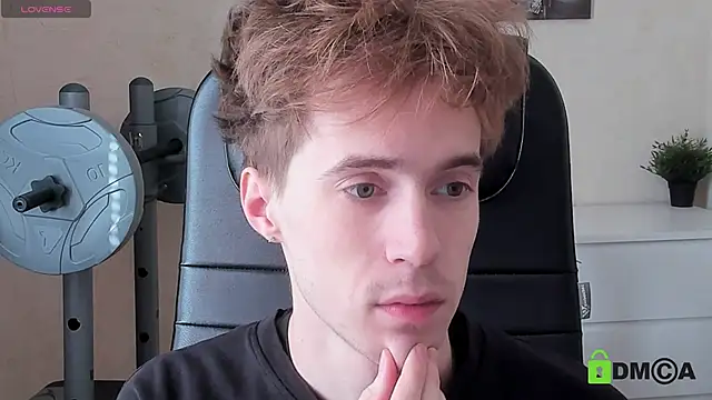 Snapshot of _tokyo_ghoul chatting on 09.28.25 tokyo ghoul online show from 09.28.25