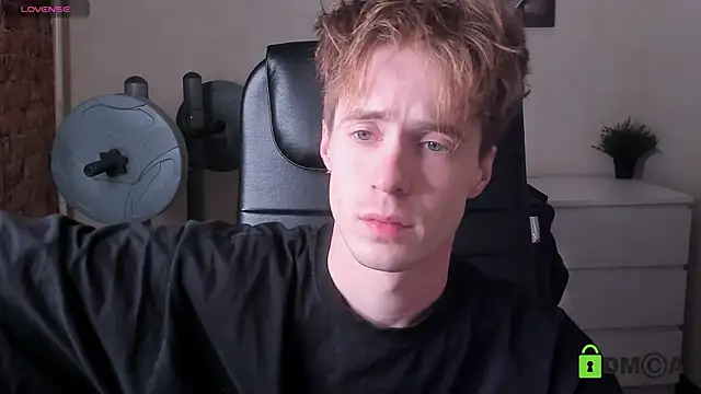 Snapshot of _tokyo_ghoul chatting on 10.04.25 tokyo ghoul online show from 10.04.25