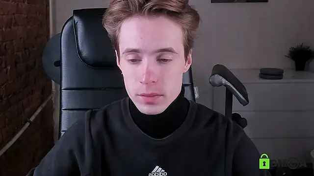 Snapshot of _tokyo_ghoul chatting on 11.15.25 tokyo ghoul online show from 11.15.25