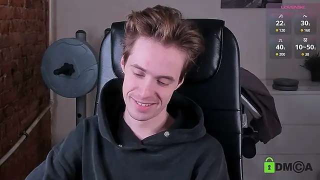 Snapshot of _tokyo_ghoul chatting on 11.16.25 tokyo ghoul online show from 11.16.25