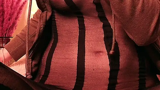 SecretAnni online show from 12.28.24