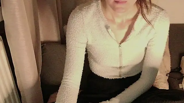 SecretAnni online show from 03.05.25