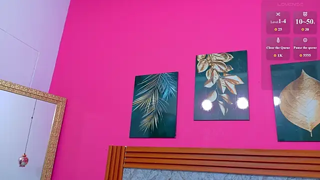 littlee emilyy  online show from 05.02.26