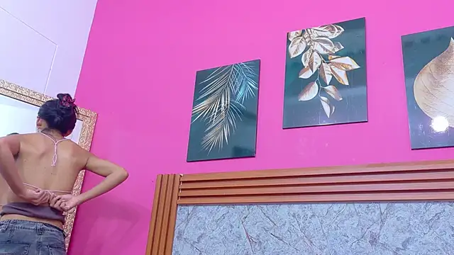 littlee emilyy  online show from 05.06.26