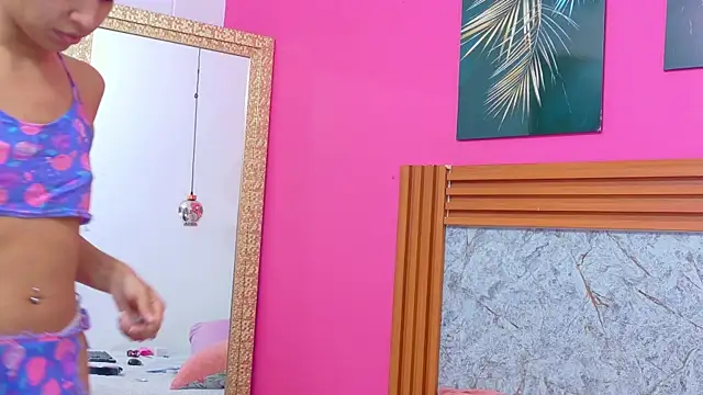 littlee emilyy  online show from 05.07.26