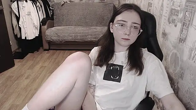 Snapshot of AmeliaKamishiro chatting on 03.13.25 AmeliaKamishiro online show from 03.13.25