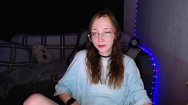 Snapshot of AmeliaKamishiro chatting on 10.19.25 AmeliaKamishiro online show from 10.19.25