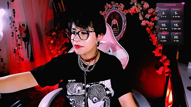 Snapshot of kitty_roxy chatting on 03.12.26 kitty roxy online show from 03.12.26