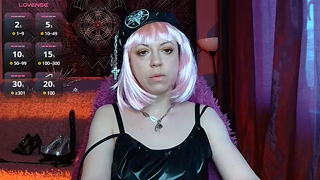 Snapshot of Helena__Femdom chatting on 02.19.25 Helena Femdom online show from 02.19.25