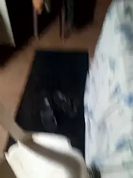 Snapshot of Jhongostoso053 chatting on 12.18.25 Jhongostoso053 online show from 12.18.25