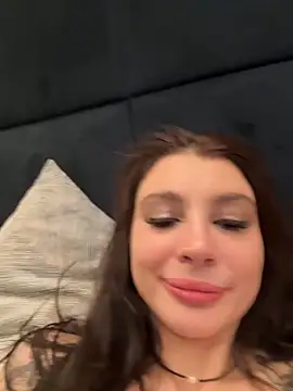 Ashley-Urban online show from 01.14.25