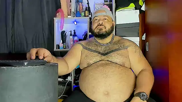 Latino bigcock online show from 03.20.25