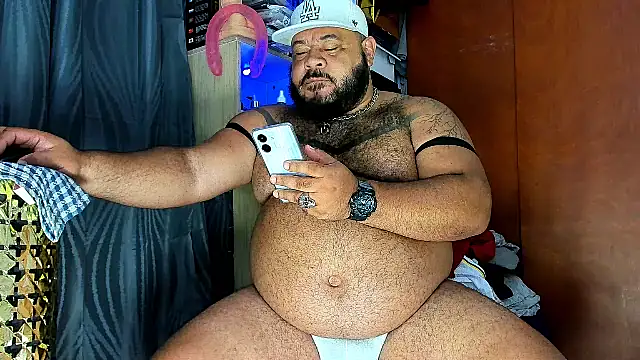 Snapshot of Latino_bigcock chatting on 08.04.26 Latino bigcock online show from 08.04.26