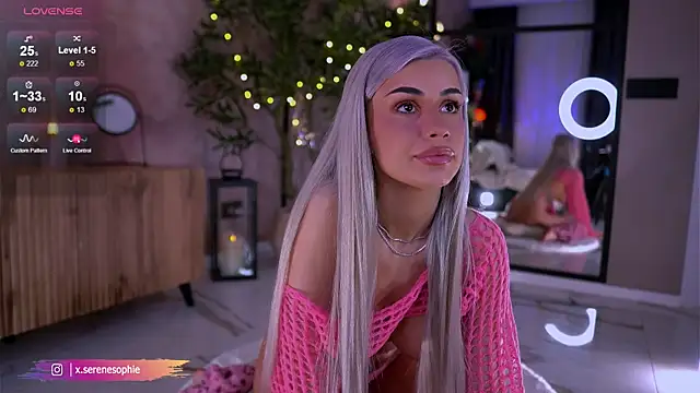 Serene Sophiex online show from 04.26.26