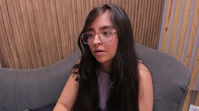 Snapshot of Eva_Macalliter chatting on 02.09.25 Eva Macalliter online show from 02.09.25