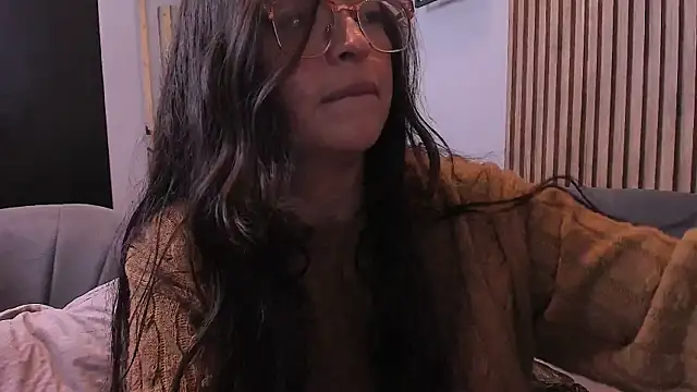 Snapshot of Eva_Macalliter chatting on 09.10.25 Eva Macalliter online show from 09.10.25