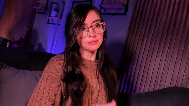 Snapshot of Eva_Macalliter chatting on 01.11.26 Eva Macalliter online show from 01.11.26