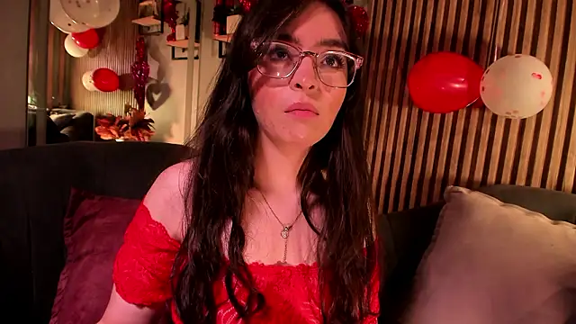 Snapshot of Eva_Macalliter chatting on 02.15.26 Eva Macalliter online show from 02.15.26