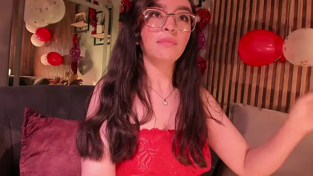 Snapshot of Eva_Macalliter chatting on 02.15.26 Eva Macalliter online show from 02.15.26