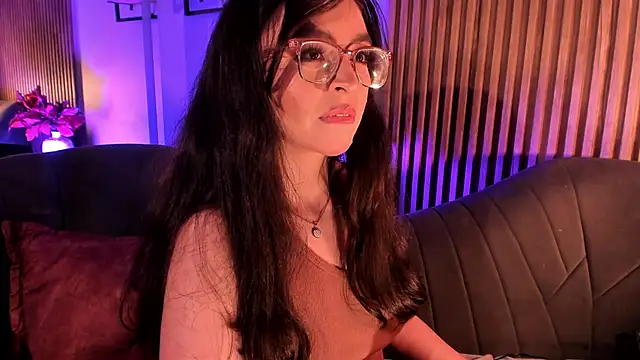 Snapshot of Eva_Macalliter chatting on 02.25.26 Eva Macalliter online show from 02.25.26