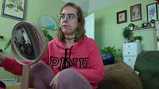 Linzy 19 online show from 02.11.26