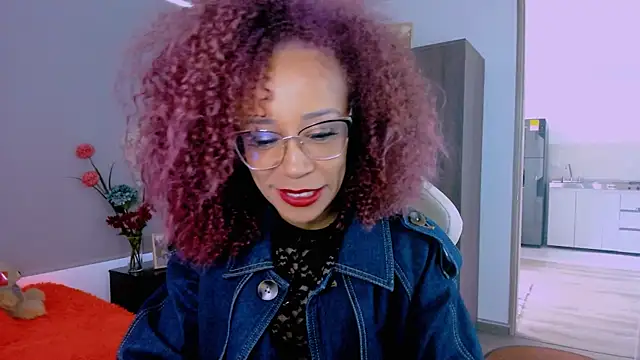 Snapshot of ScarlettMalbec chatting on 03.28.26 ScarlettMalbec online show from 03.28.26