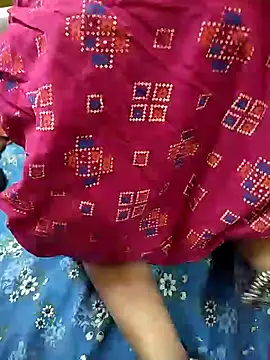 COUPLLE VILLAGE online show from 02.12.25