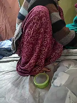 COUPLLE VILLAGE online show from 02.19.25